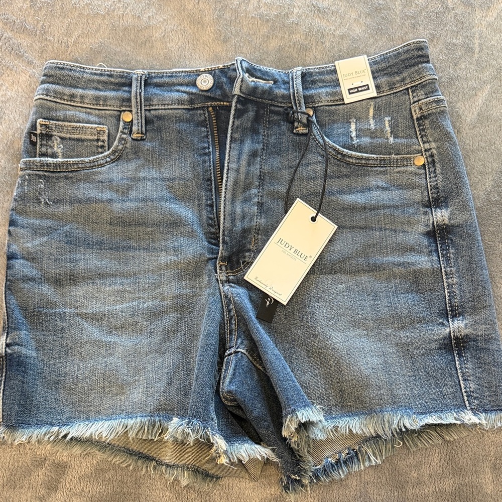 Judy Blue Frayed Hem Denim Shorts Size M